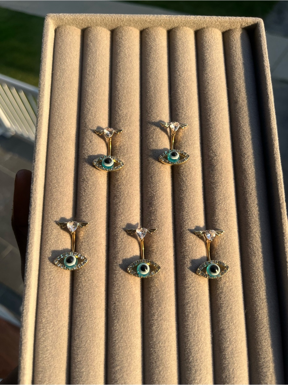 "Nazar " Naval Stud (belly piercing)